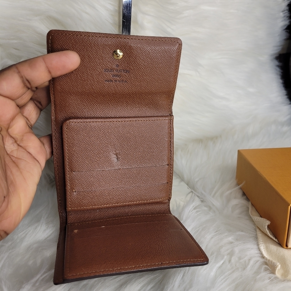 🔹️Louis Vuitton🔹️ Sarah WALLET WITH DUSTBAG AND BOX ✨️ - Picture 5 of 14